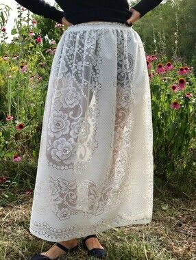 Upcycled Lace White Maxi Skirt Vintage Floral L • XL